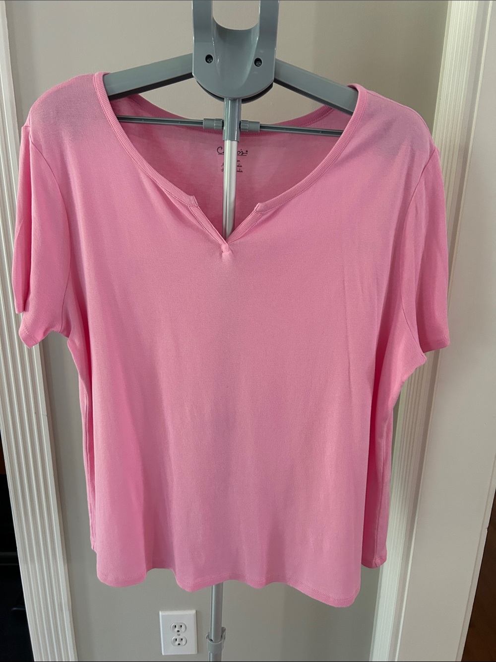 Chico's Soft Pink Short Sleeve V-Notch Top Size 3 - XL
